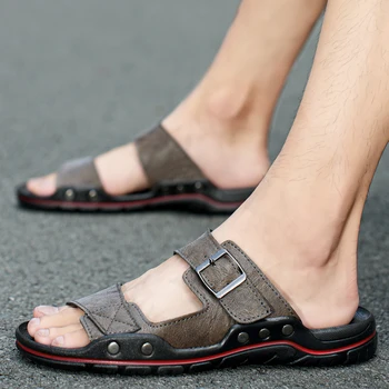 2023 אופנה קיץ נעלי הליכה נעלי בית Mens נעלי 2023 עור מבוגר סנדלים באיכות גבוהה עור ציפוי גברים הפקק הבלעדי
